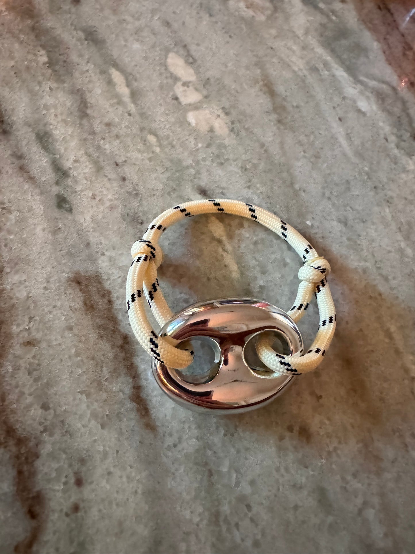 Armband knoop