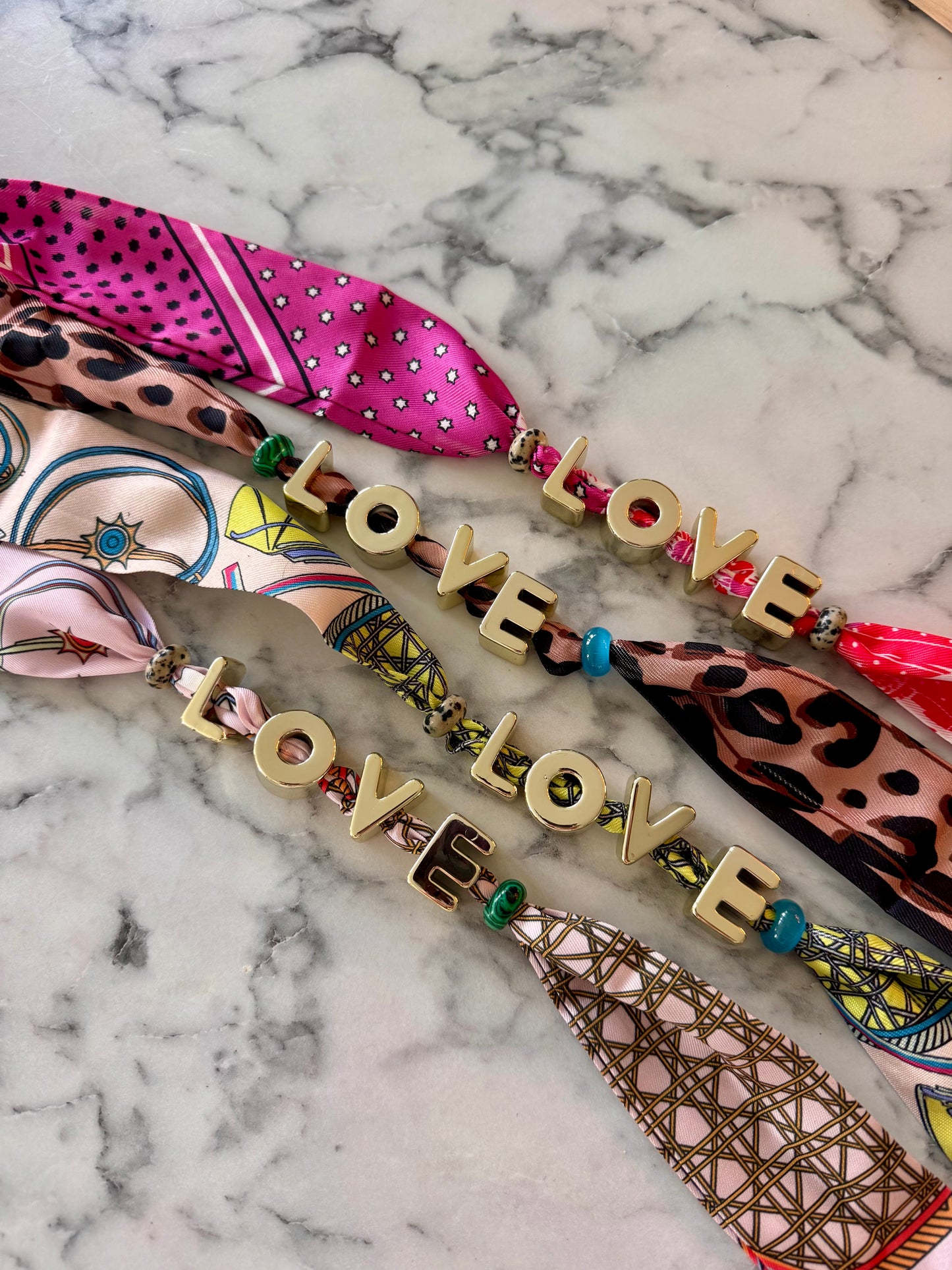 Ketting sjaaltje LOVE