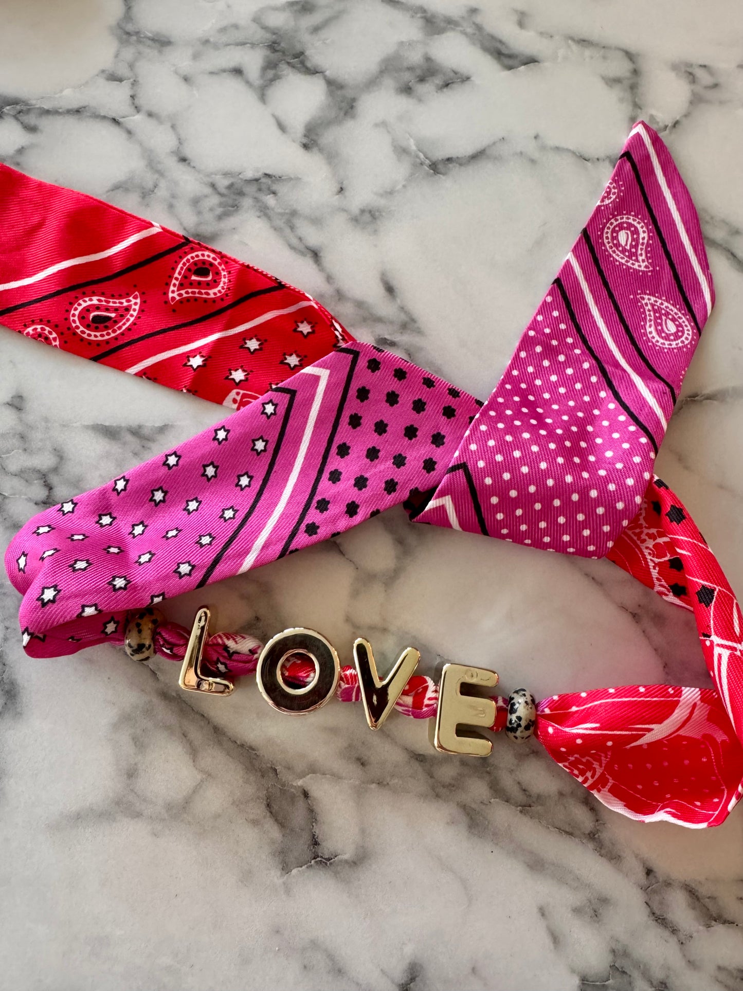 Ketting sjaaltje LOVE