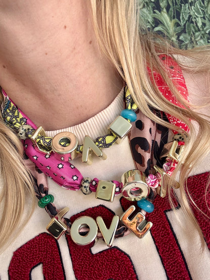Ketting sjaaltje LOVE