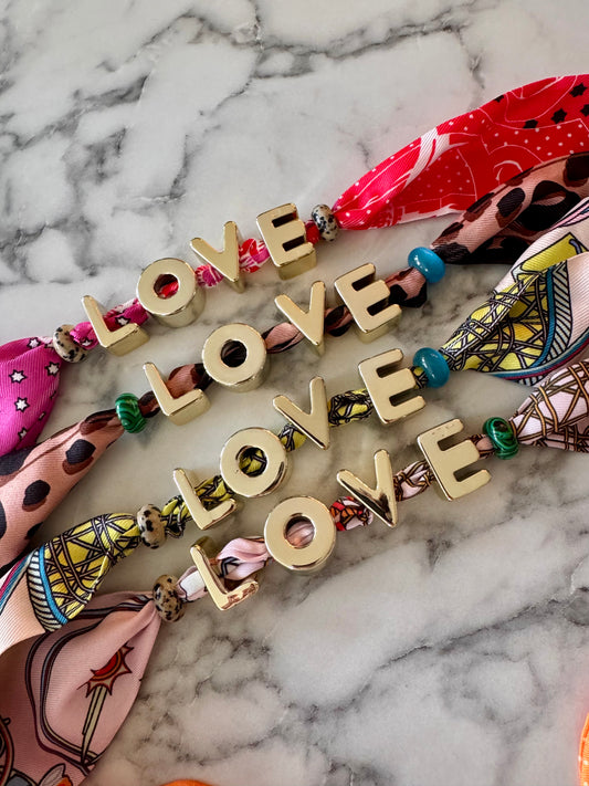 Ketting sjaaltje LOVE